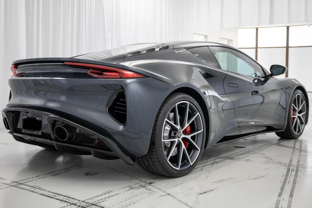 2024 Lotus Emira - Image 4 of 30
