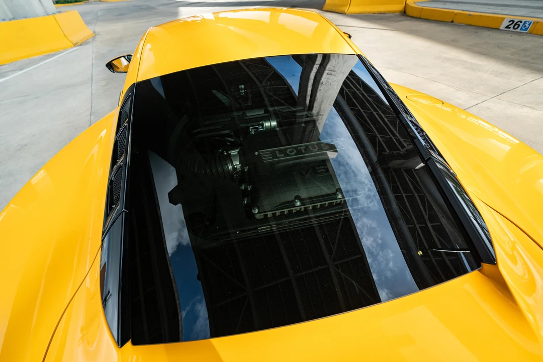 2024 Lotus Emira - Image 22 of 31