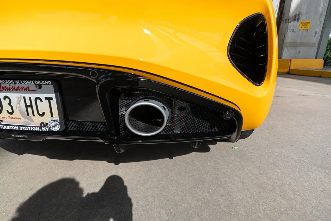 2024 Lotus Emira - Image 27 of 31