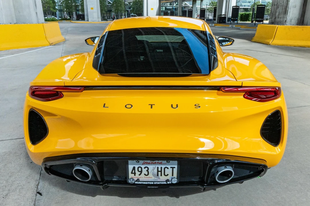 2024 Lotus Emira - Image 5 of 31