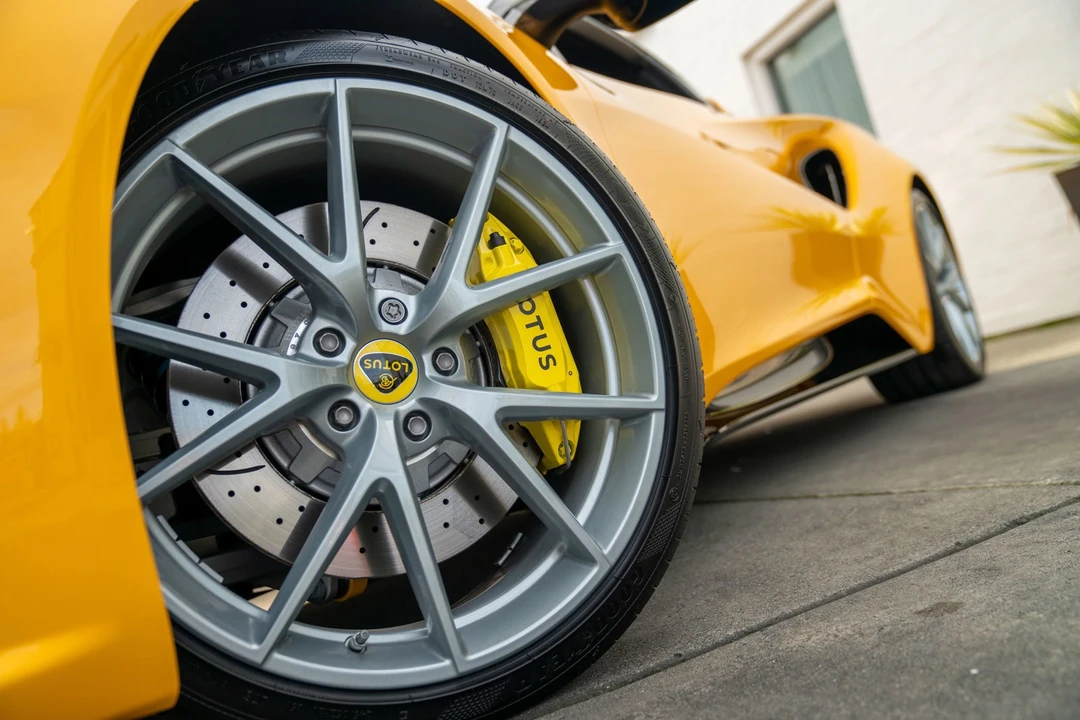 2024 Lotus Emira - Image 3 of 21