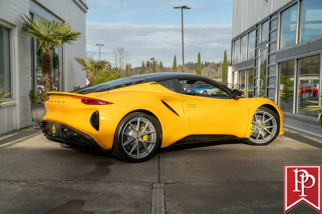 2024 Lotus Emira - Image 8 of 21