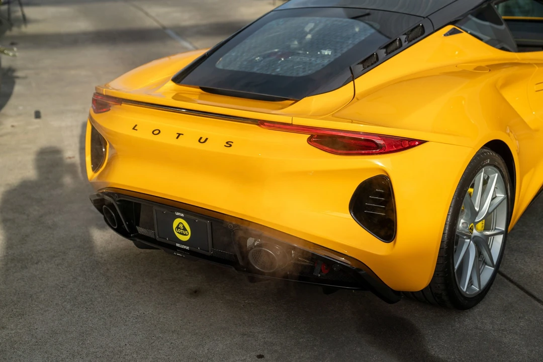 2024 Lotus Emira - Image 7 of 21