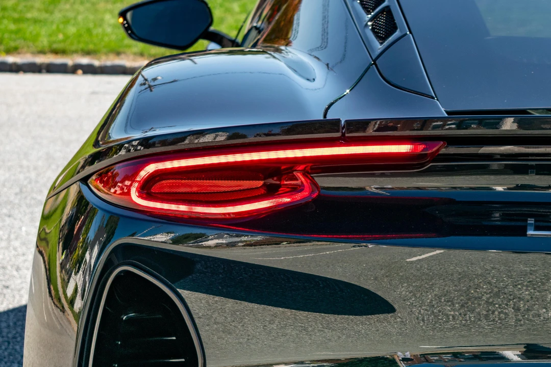 2024 Lotus Emira - Image 22 of 31
