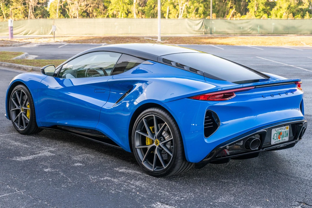 2024 Lotus Emira - Image 4 of 31