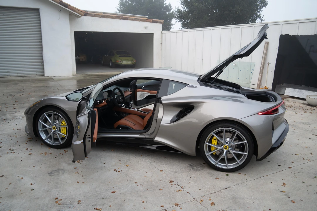 2024 Lotus Emira - Image 11 of 31
