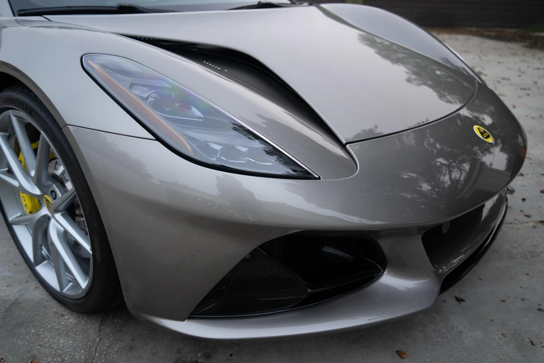 2024 Lotus Emira - Image 23 of 31