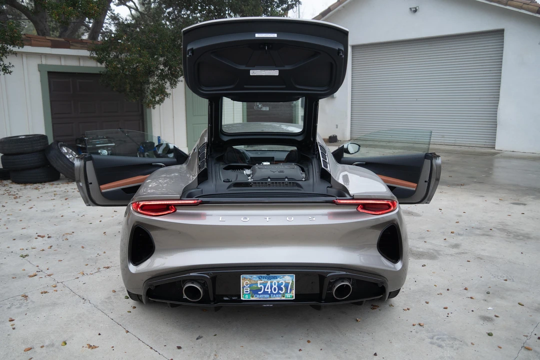 2024 Lotus Emira - Image 13 of 31
