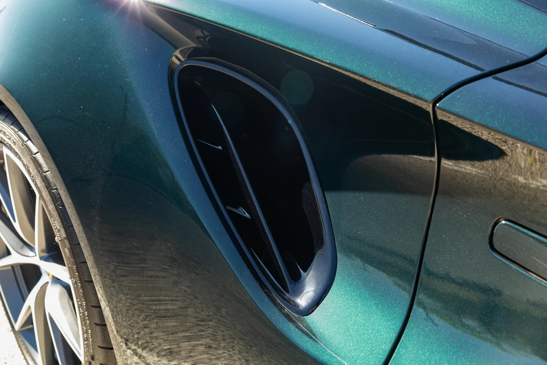 2024 Lotus Emira - Image 30 of 31