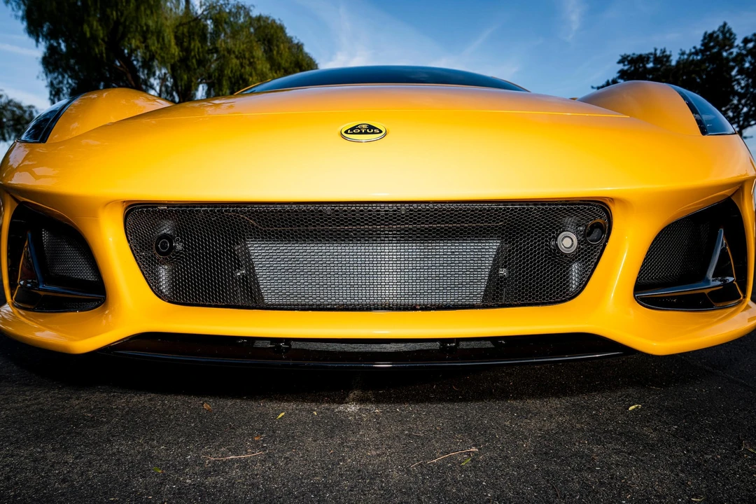 2024 Lotus Emira - Image 8 of 31