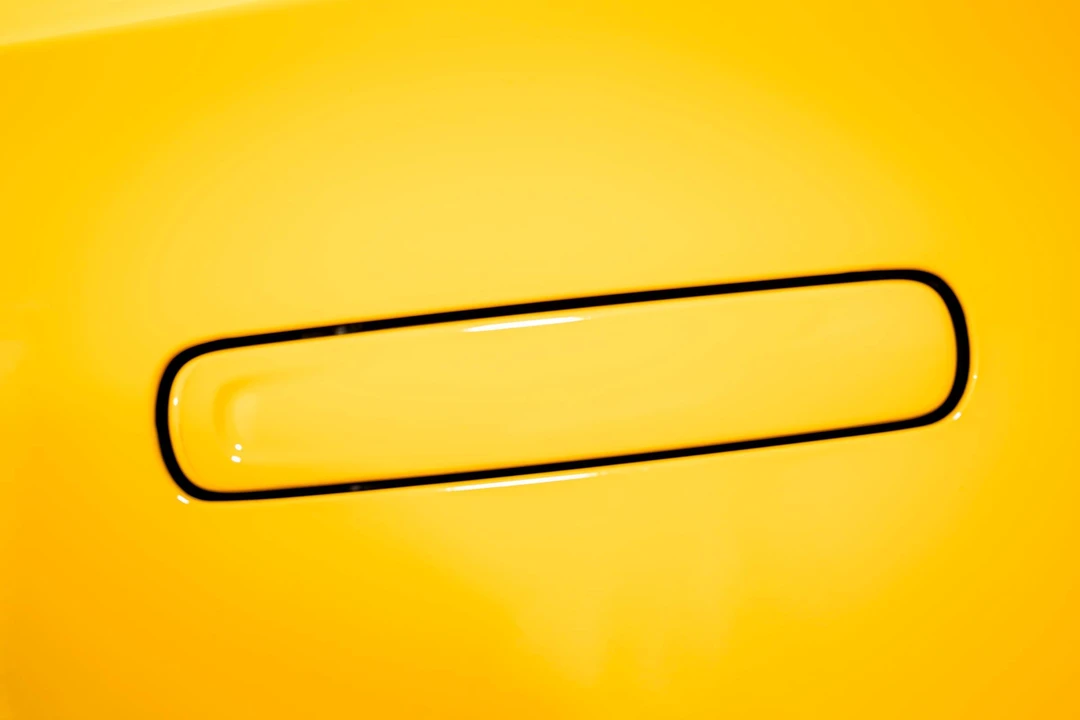 2024 Lotus Emira - Image 23 of 31