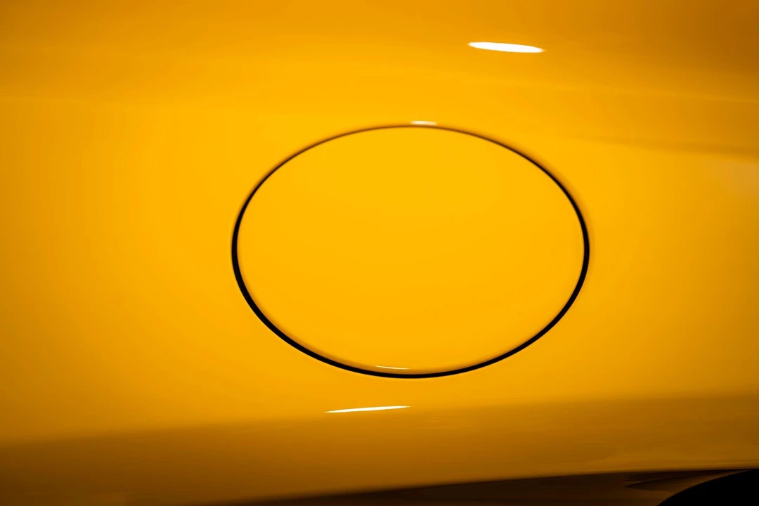 2024 Lotus Emira - Image 30 of 31