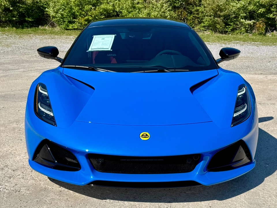 2024 Lotus Emira - Image 5 of 21