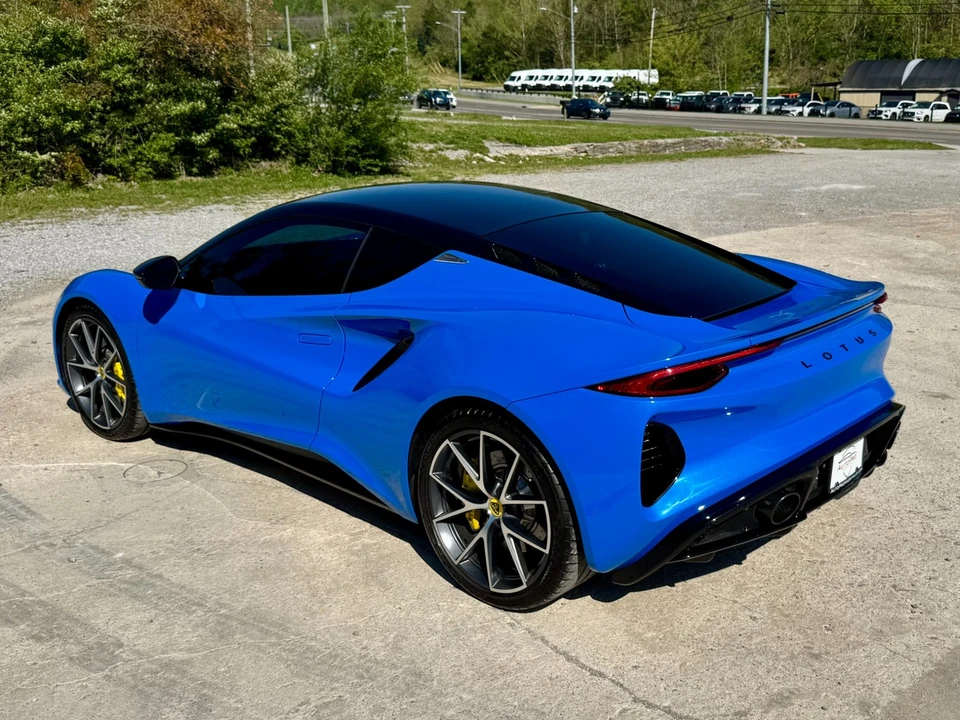 2024 Lotus Emira - Image 4 of 21