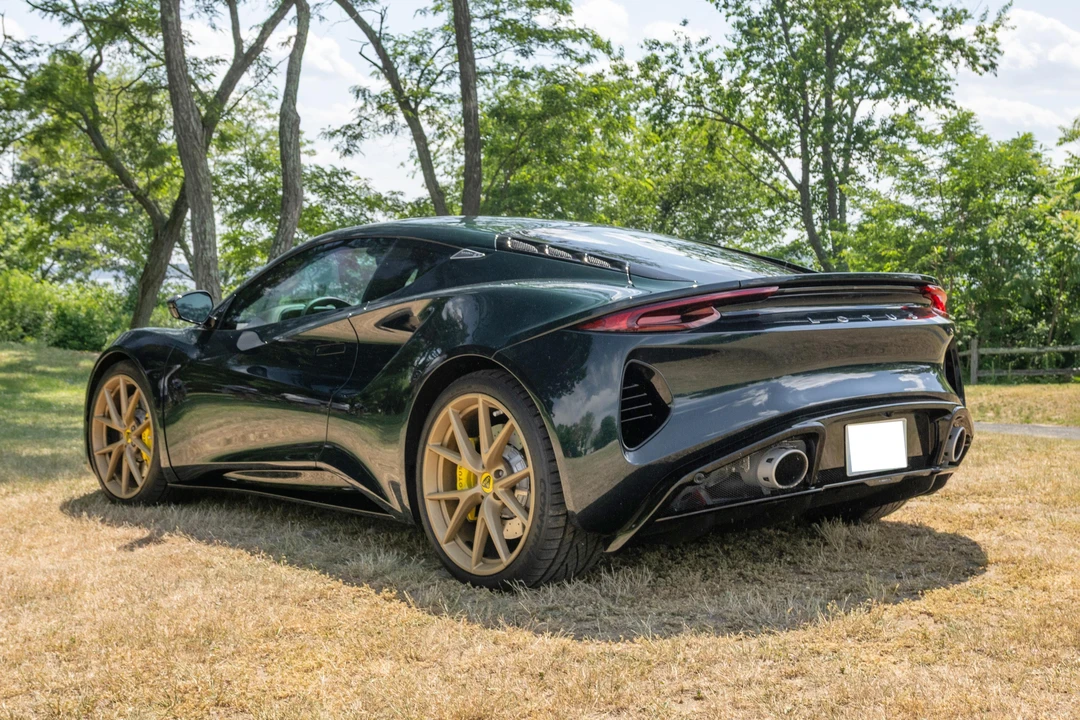 2024 Lotus Emira - Image 8 of 31
