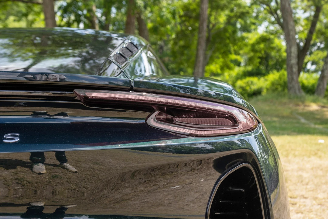 2024 Lotus Emira - Image 24 of 31