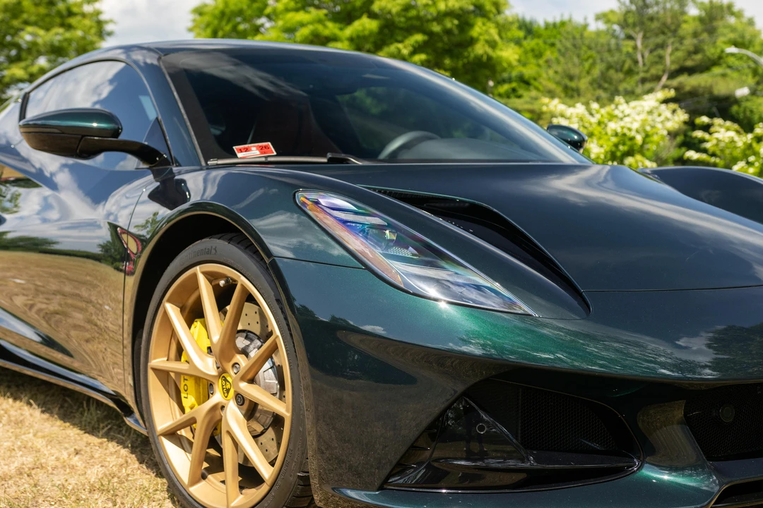 2024 Lotus Emira - Image 12 of 31