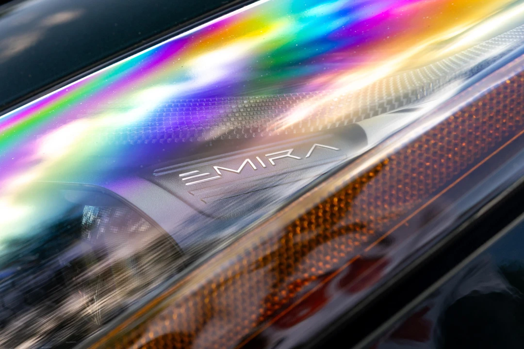 2024 Lotus Emira - Image 26 of 31