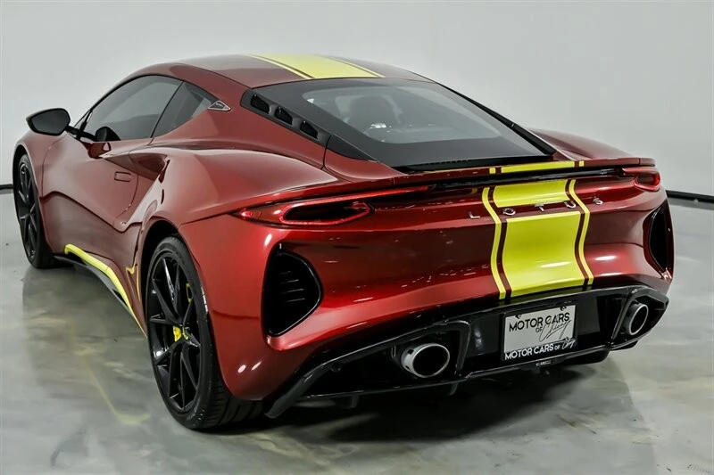 2024 Lotus Emira - Image 10 of 12
