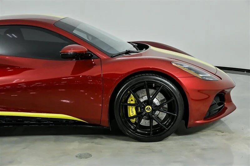 2024 Lotus Emira - Image 15 of 21