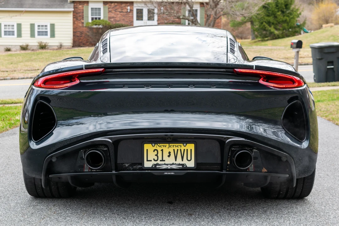 2024 Lotus Emira - Image 9 of 31