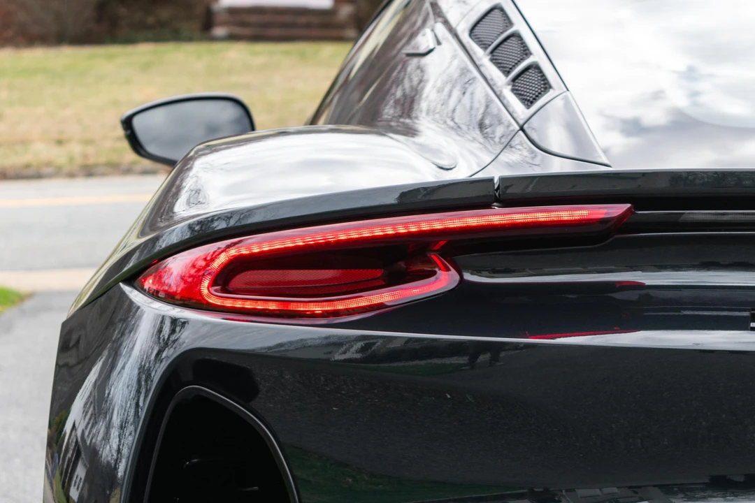 2024 Lotus Emira - Image 23 of 31