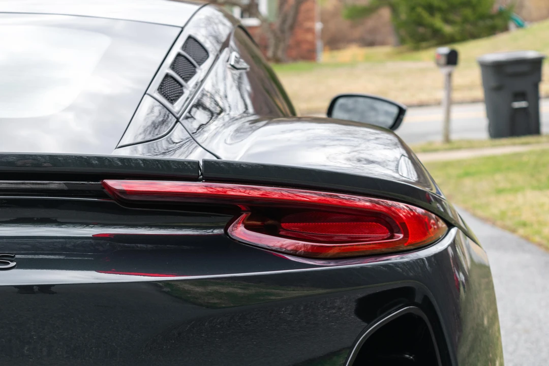 2024 Lotus Emira - Image 28 of 31