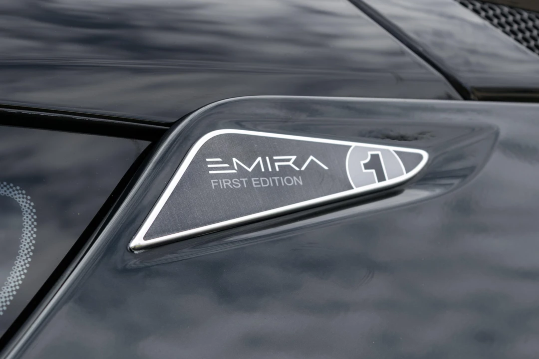 2024 Lotus Emira - Image 19 of 31