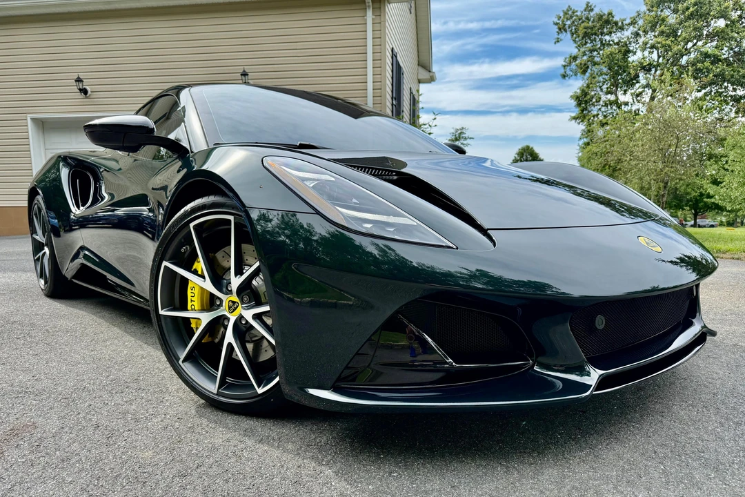 2024 Lotus Emira - Image 11 of 31