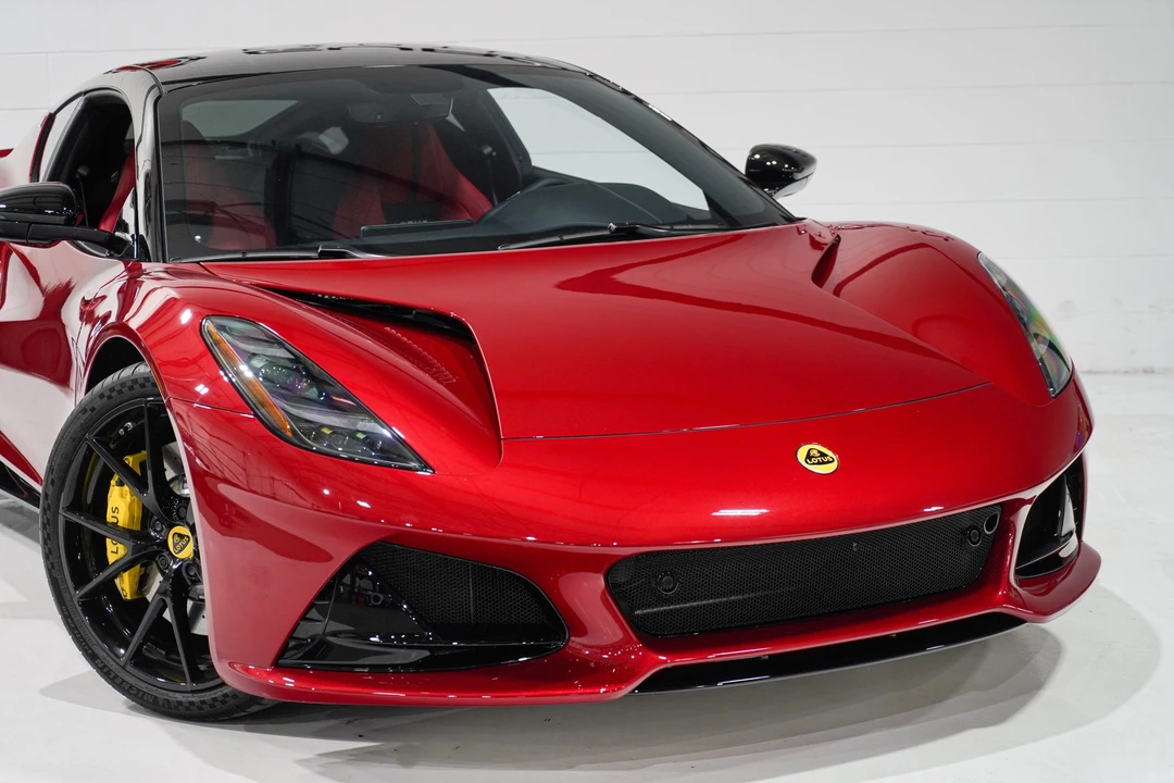2024 Lotus Emira - Image 24 of 31