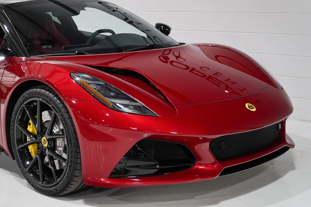 2024 Lotus Emira - Image 23 of 31