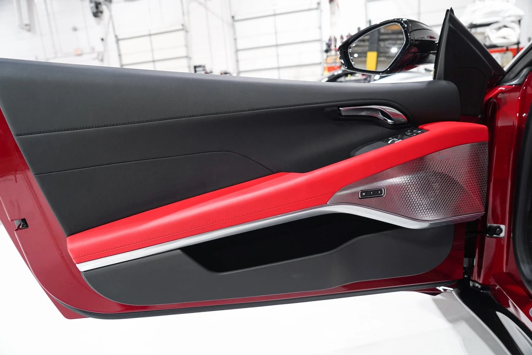 2024 Lotus Emira - Image 19 of 31