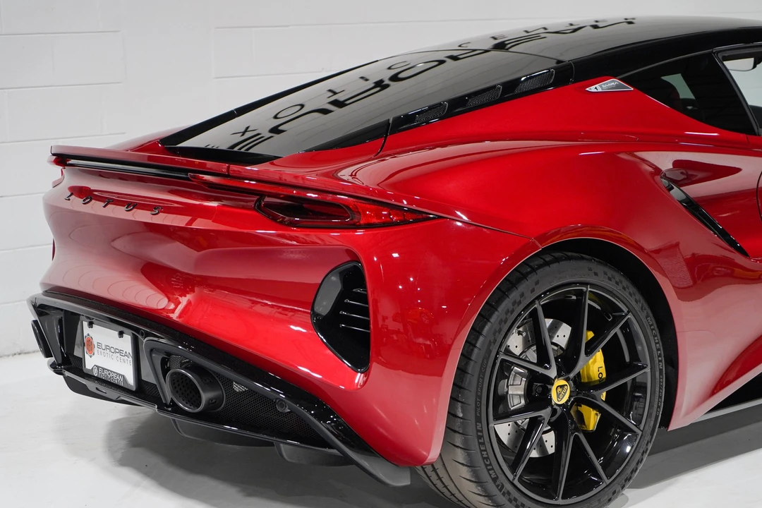2024 Lotus Emira - Image 22 of 31