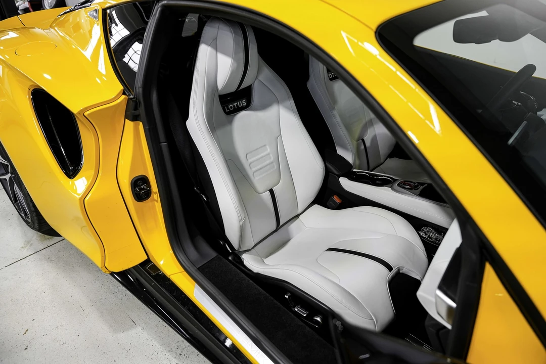 2024 Lotus Emira - Image 8 of 11