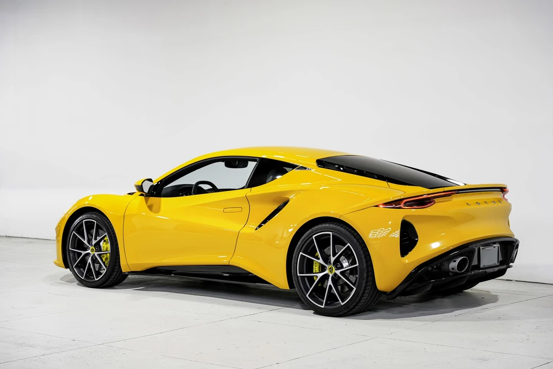2024 Lotus Emira - Image 11 of 11