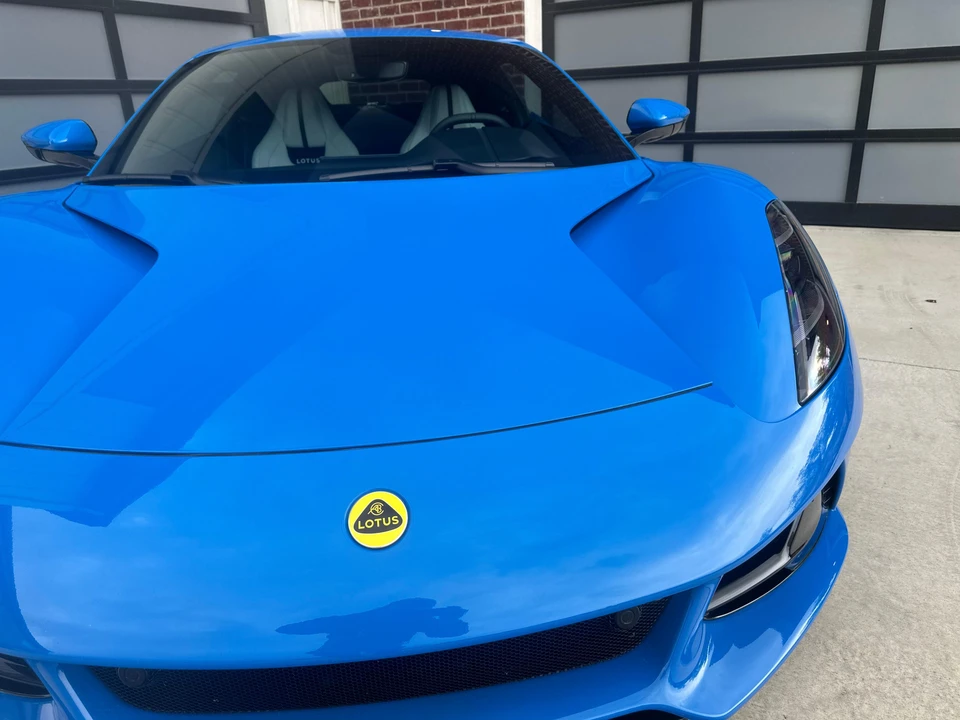 2024 Lotus Emira - Image 20 of 31