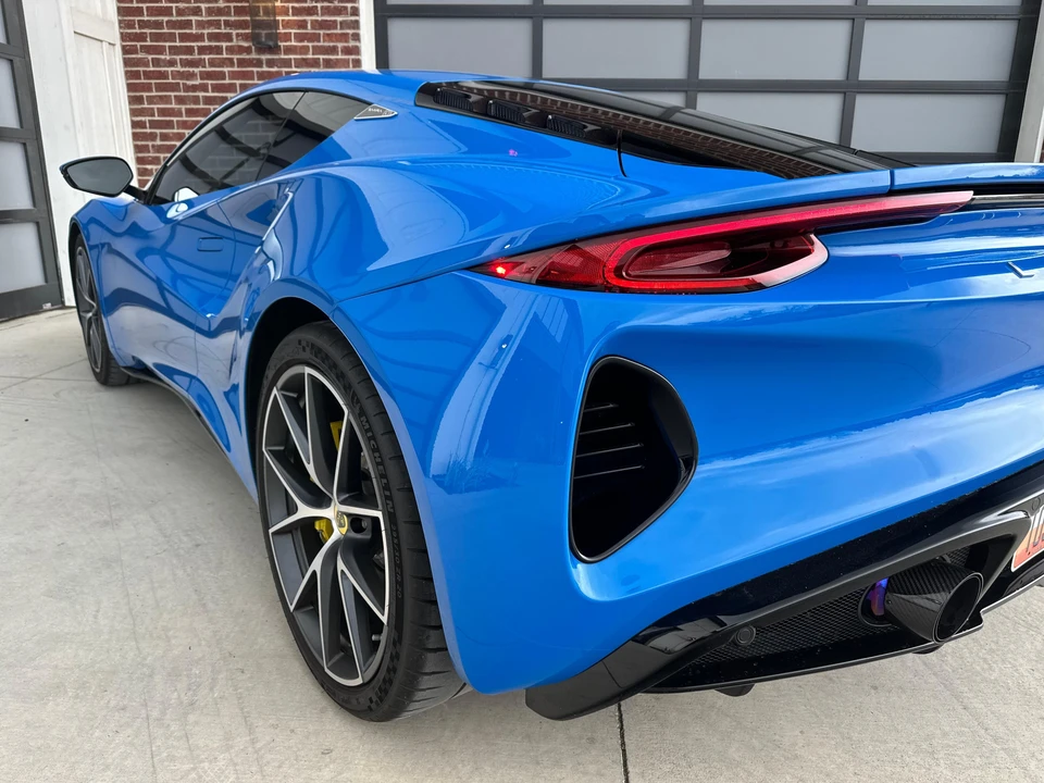 2024 Lotus Emira - Image 23 of 31