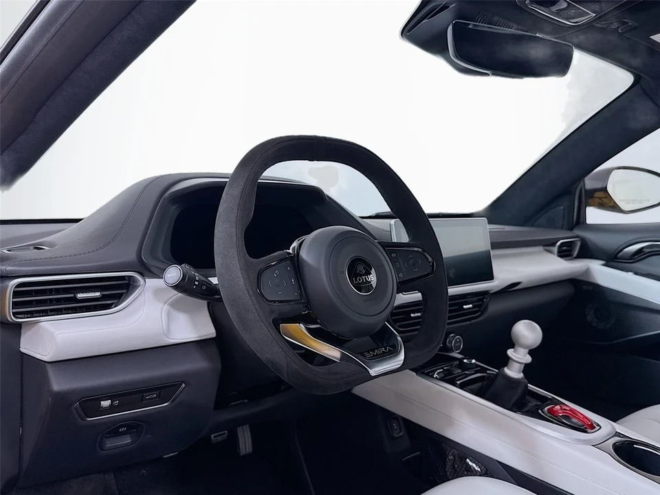 2024 Lotus Emira - Image 9 of 21