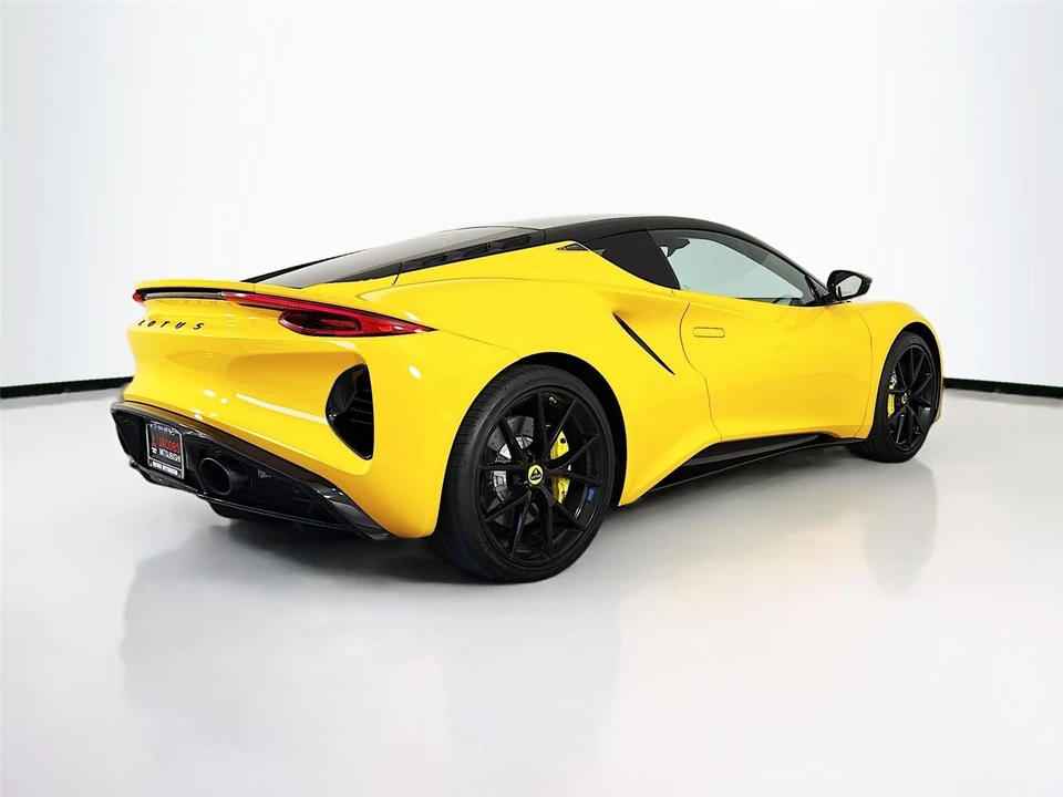 2024 Lotus Emira - Image 7 of 21