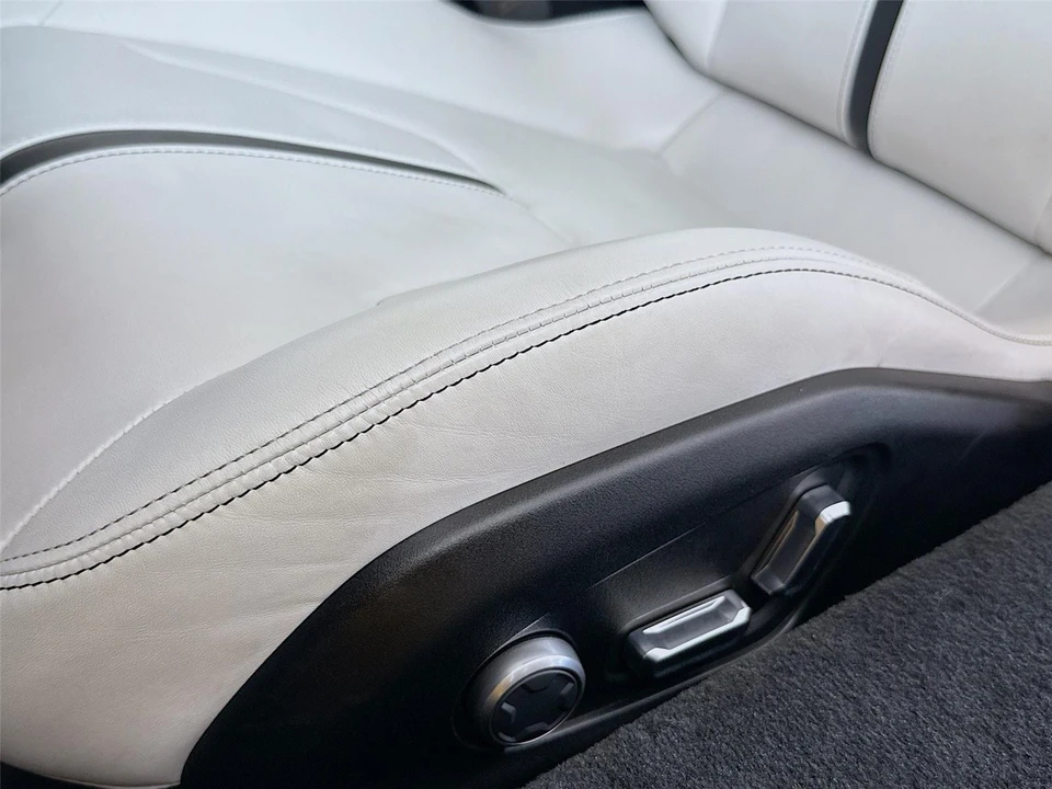 2024 Lotus Emira - Image 20 of 21