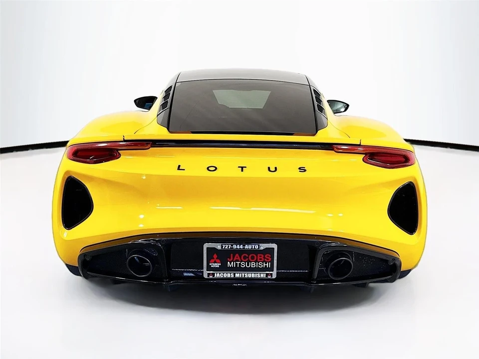 2024 Lotus Emira - Image 6 of 21