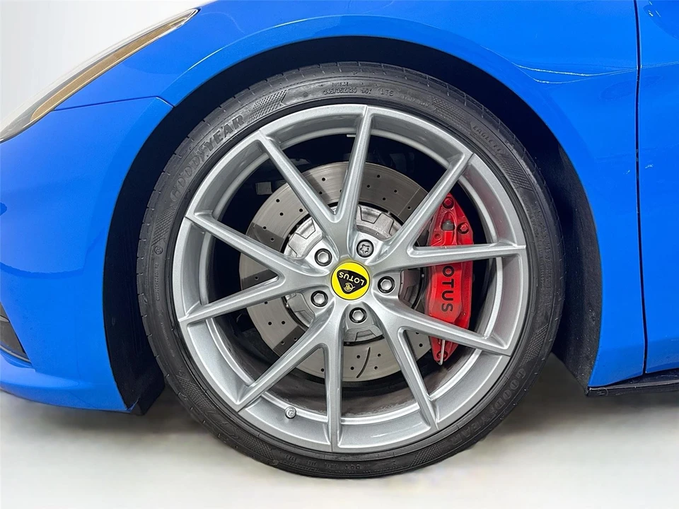 2024 Lotus Emira - Image 21 of 21