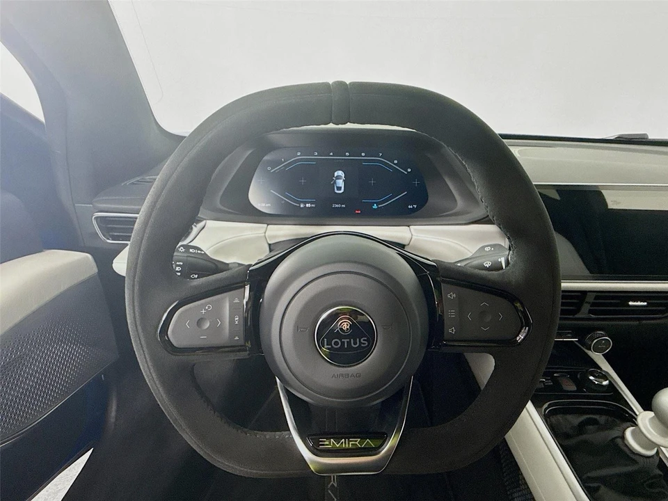 2024 Lotus Emira - Image 10 of 21