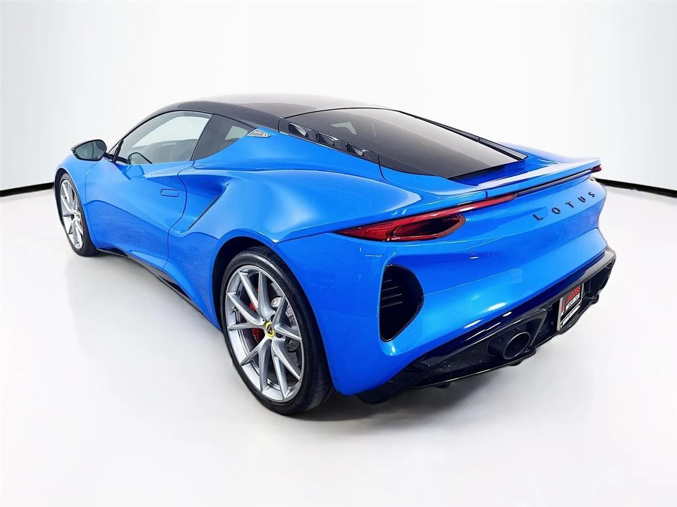 2024 Lotus Emira - Image 5 of 21
