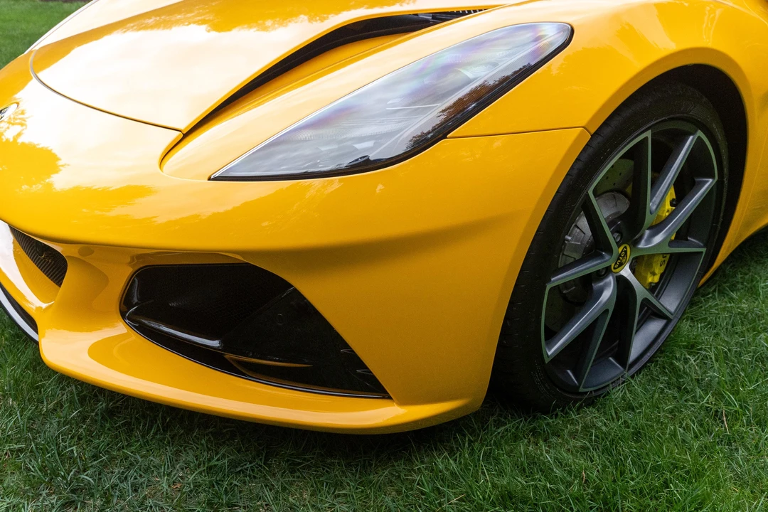 2024 Lotus Emira - Image 26 of 31