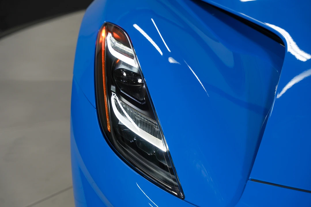 2024 Lotus Emira - Image 10 of 31