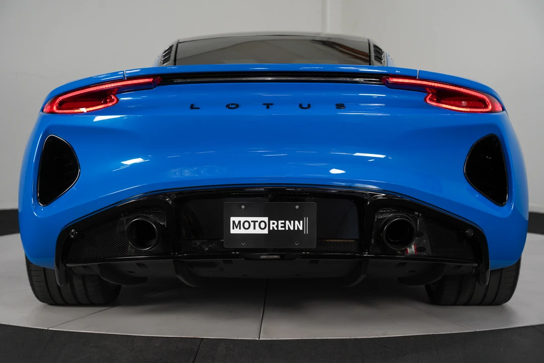 2024 Lotus Emira - Image 23 of 31