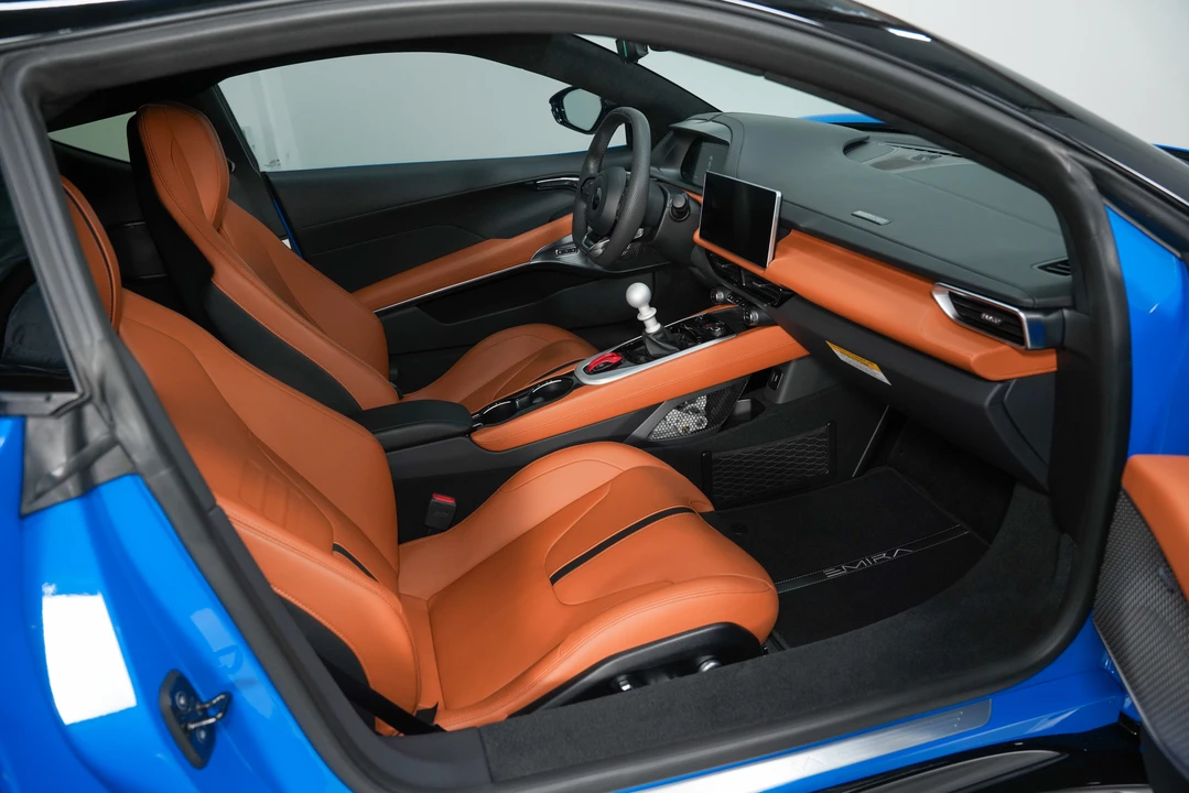 2024 Lotus Emira - Image 2 of 31