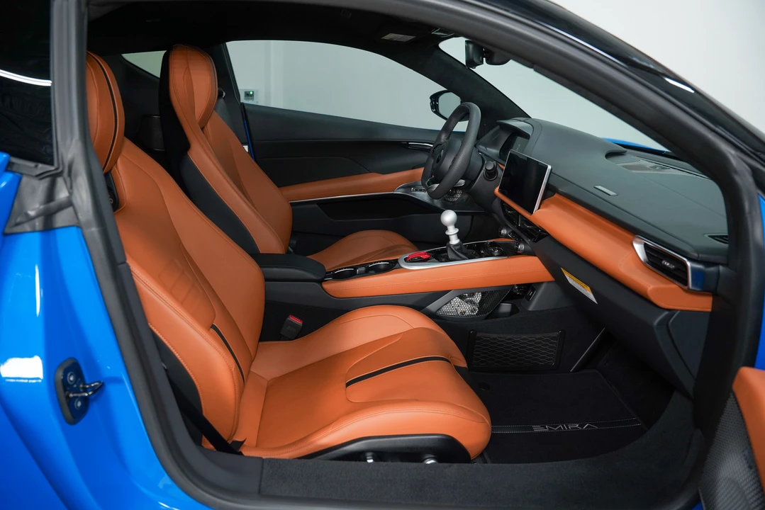 2024 Lotus Emira - Image 26 of 31