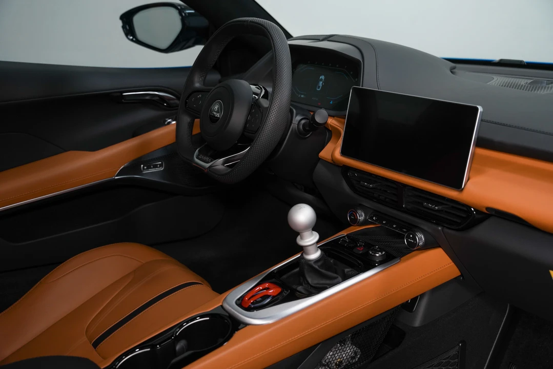 2024 Lotus Emira - Image 29 of 31